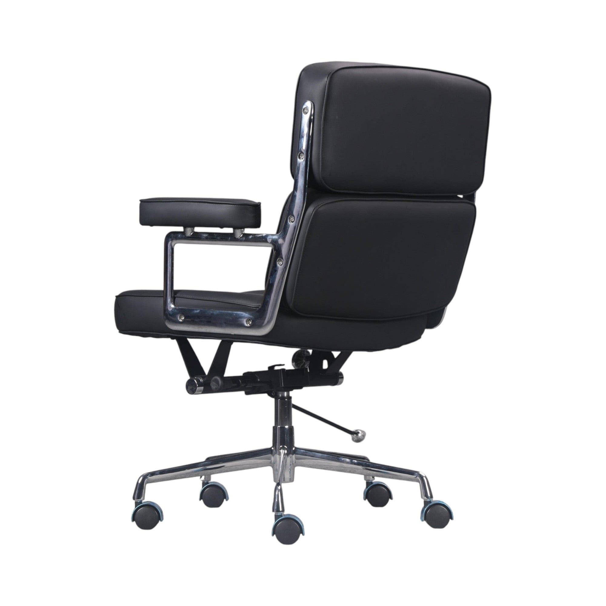 Xiaoyaozuo office chair black faux leather executive office chair with tufted back and lumbar support.