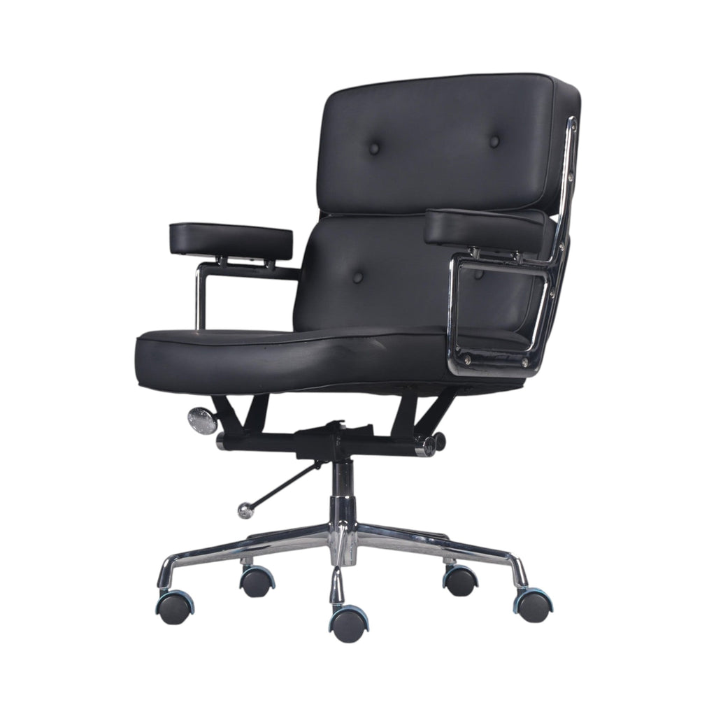 Xiaoyaozuo office chair black faux leather executive office chair with tufted seat and back, chrome arms, and casters.