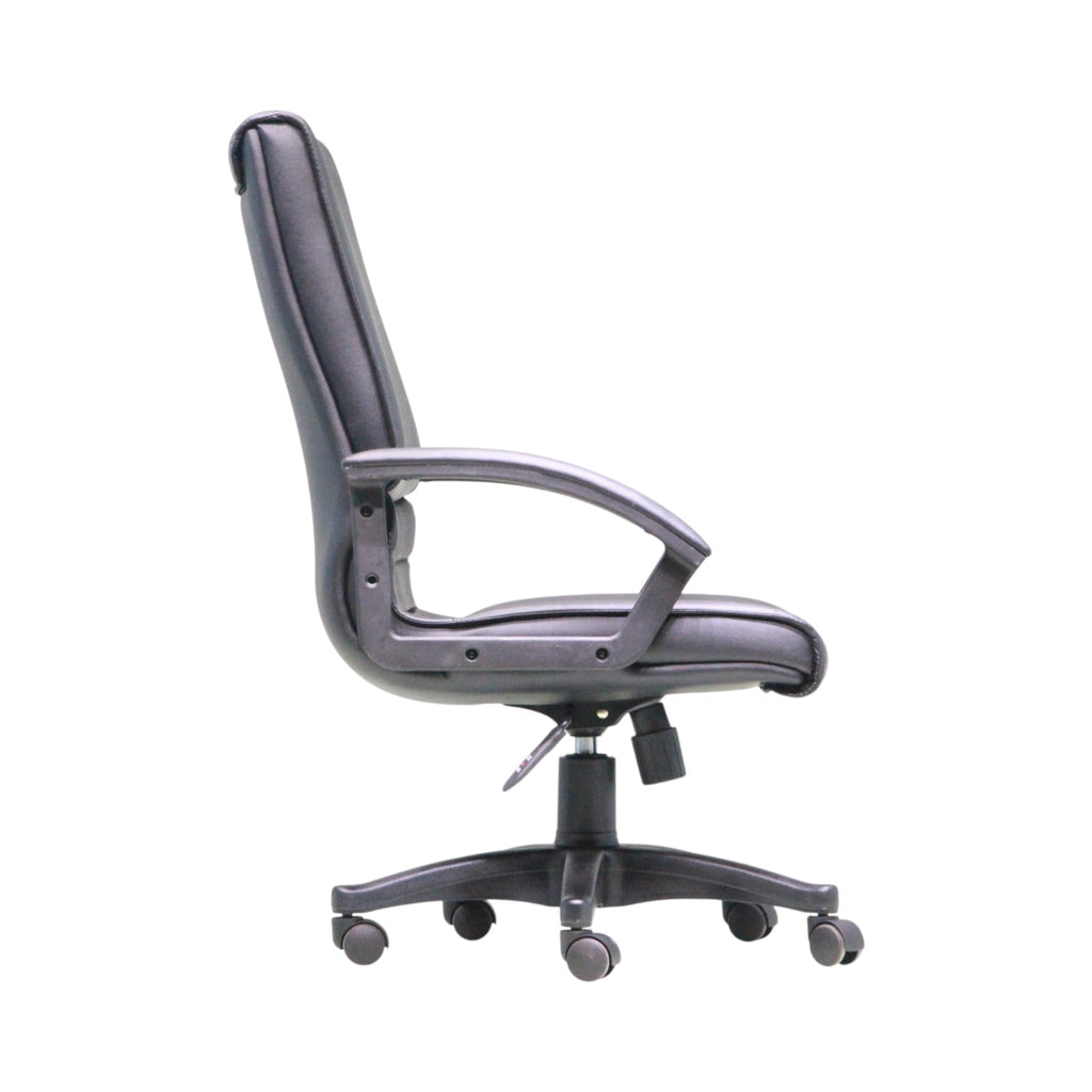Xiaoyaozuo office chair black faux leather executive chair with padded seat, armrests, and casters.