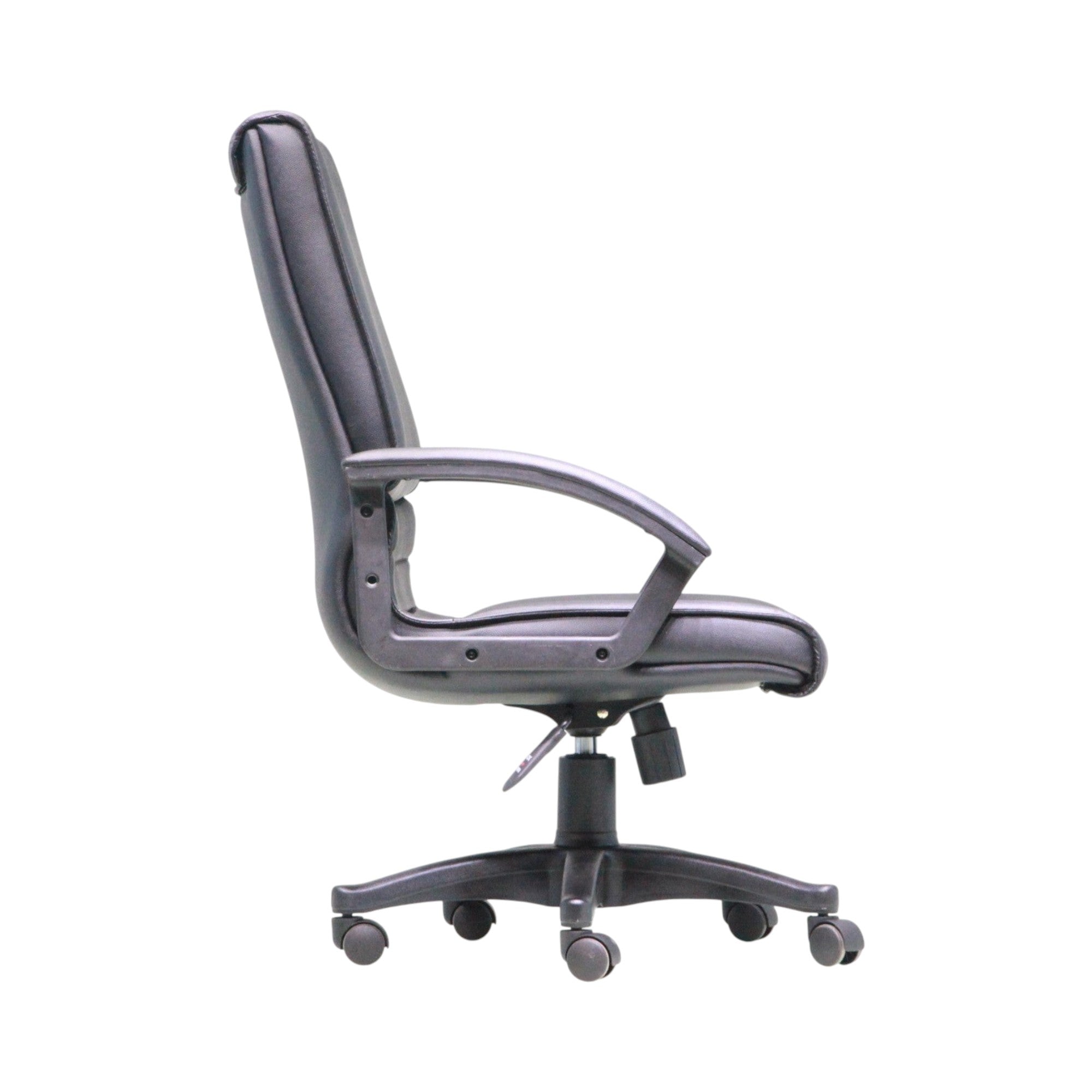 Xiaoyaozuo office chair black faux leather executive chair with padded seat, armrests, and casters.