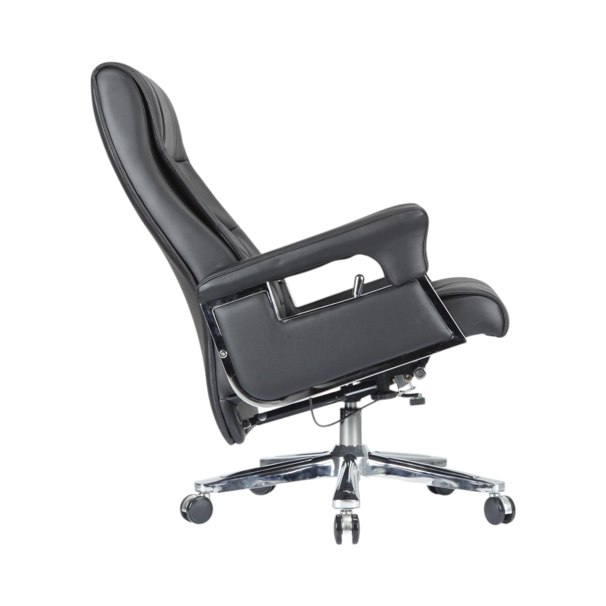 Xiaoyaozuo office chair black faux leather executive chair with chrome base and casters