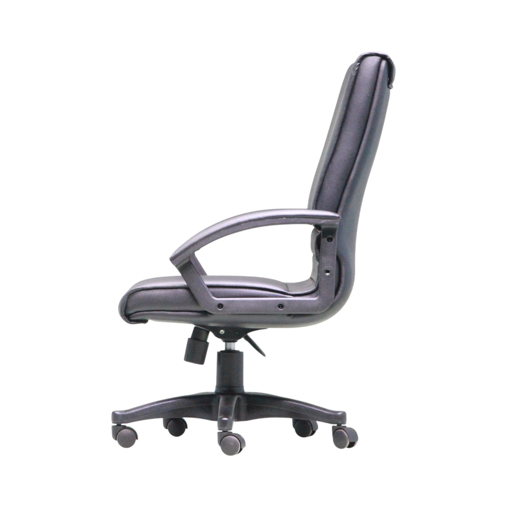 Xiaoyaozuo office chair black faux leather executive chair with padded seat, armrests, and casters.