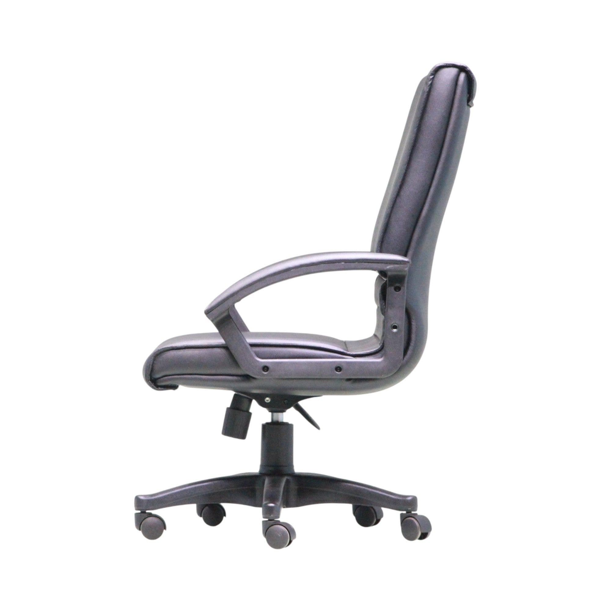 Xiaoyaozuo office chair black faux leather executive chair with padded seat, armrests, and casters.