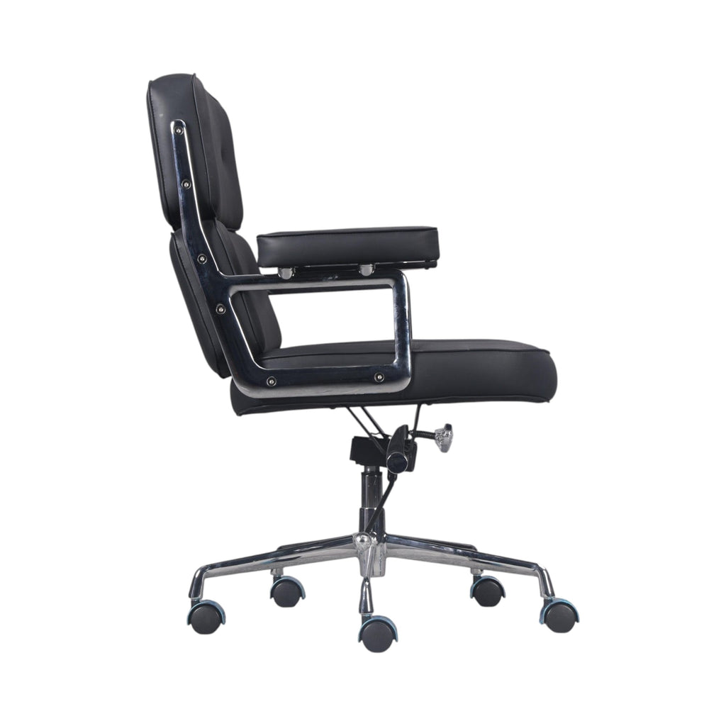 Xiaoyaozuo office chair black faux leather executive chair with tufted back and chrome accents