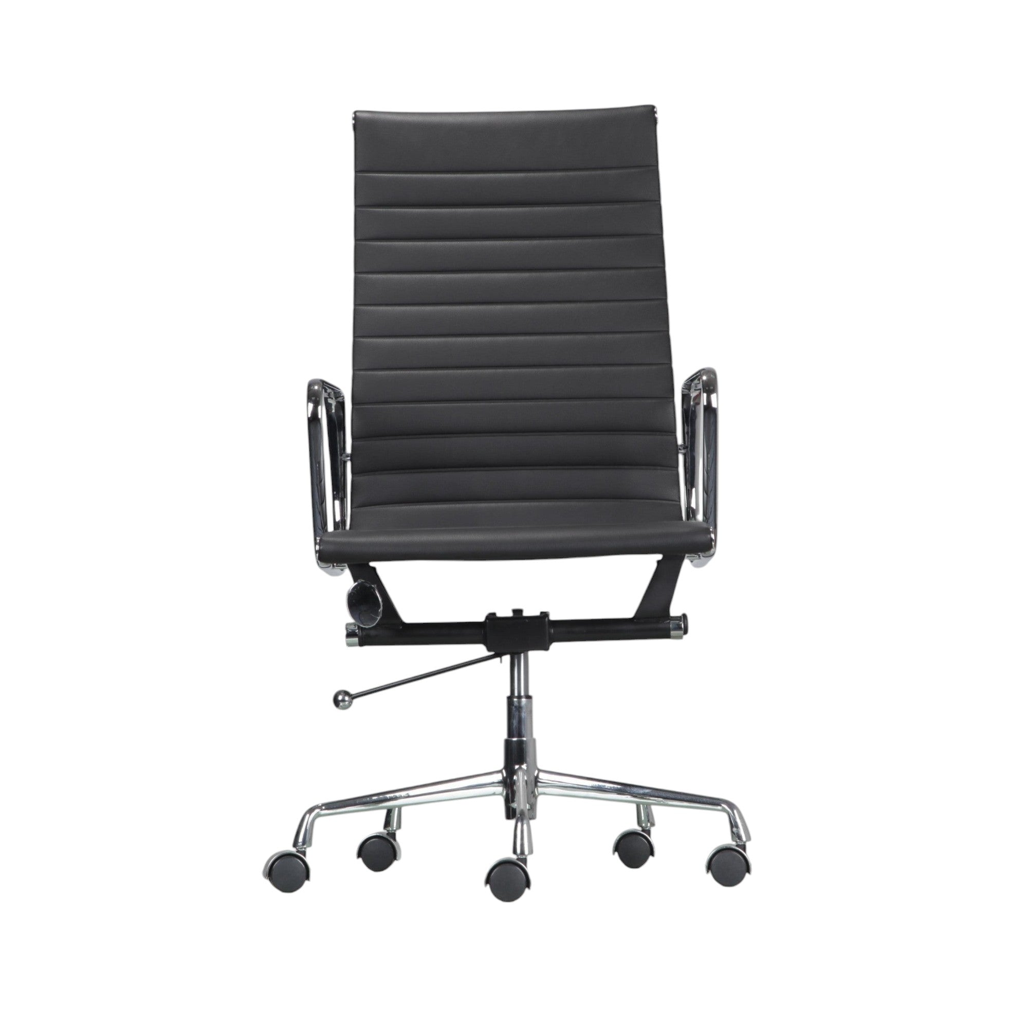 Xiaoyaozuo office chair black faux leather executive high back office chair with chrome frame and ribbed cushioning.
