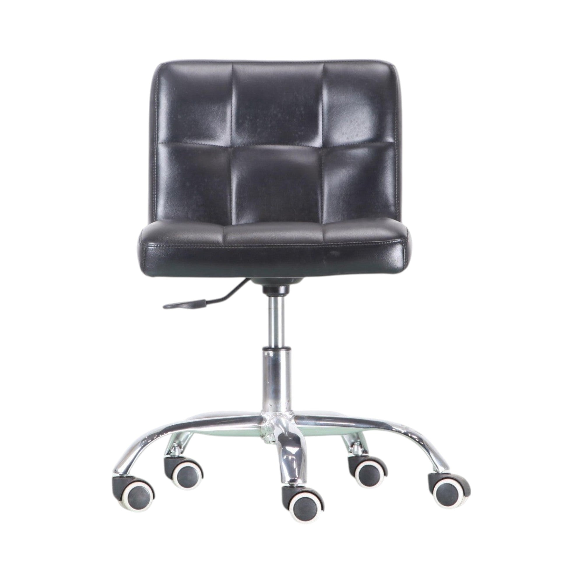 Xiaoyaozuo office chair, modern black faux leather tufted desk chair with chrome base and wheels.
