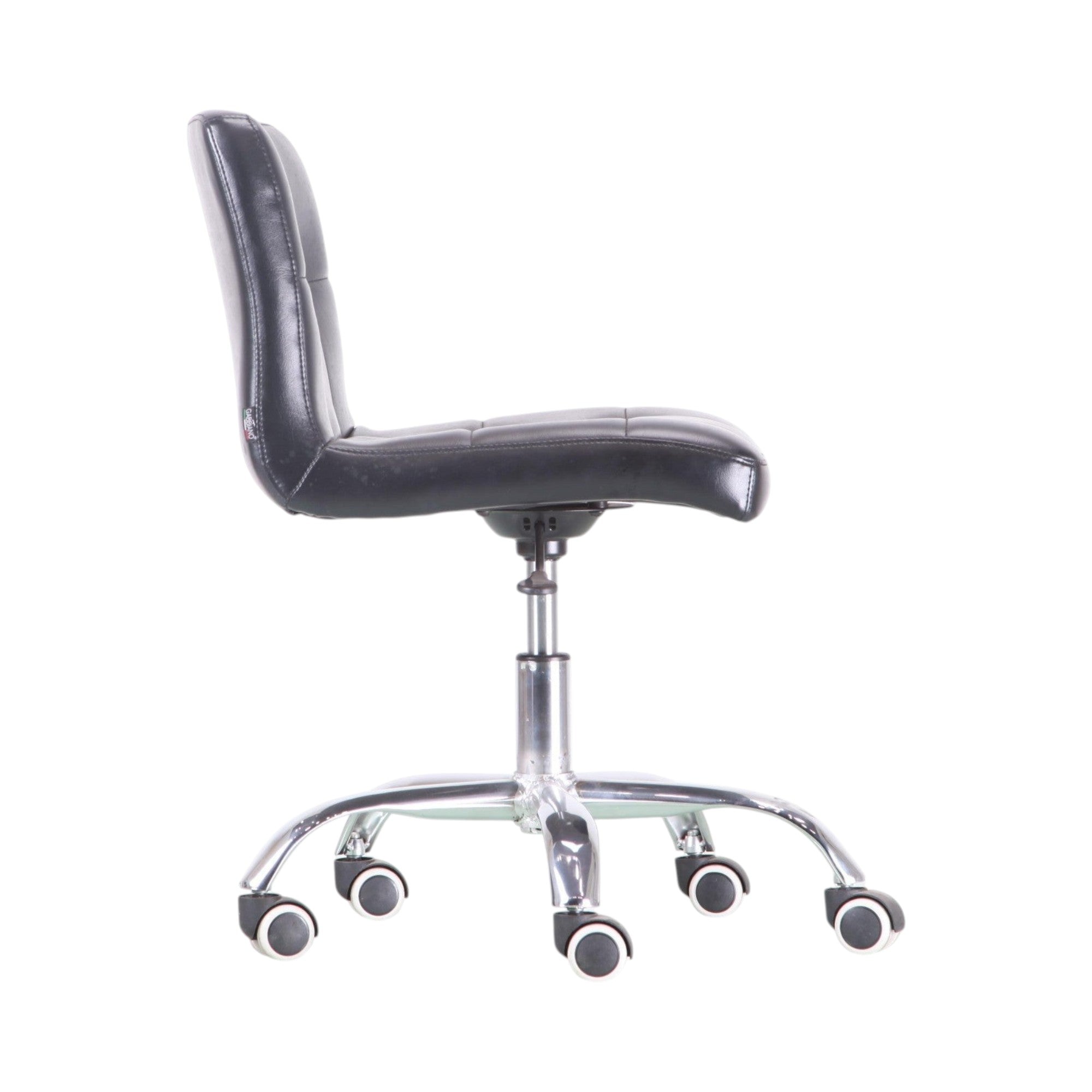 Xiaoyaozuo office chair: Modern black faux leather tufted office chair with chrome base and wheels.