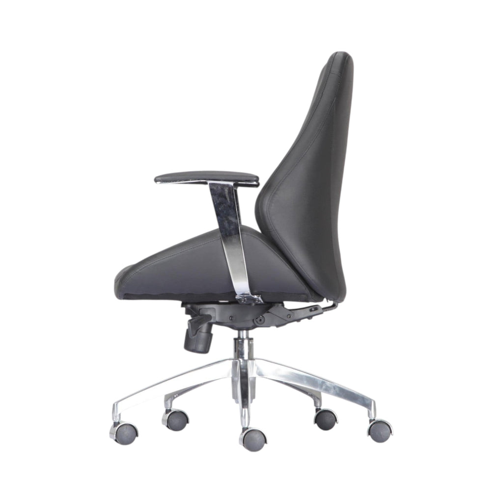 Xiaoyaozuo office chair black leather executive ergonomic office chair with adjustable armrests and chrome accents.