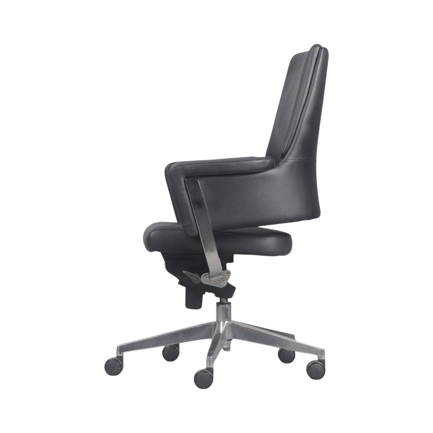 Xiaoyaozuo office chair black leather executive chair with ergonomic design and metal base