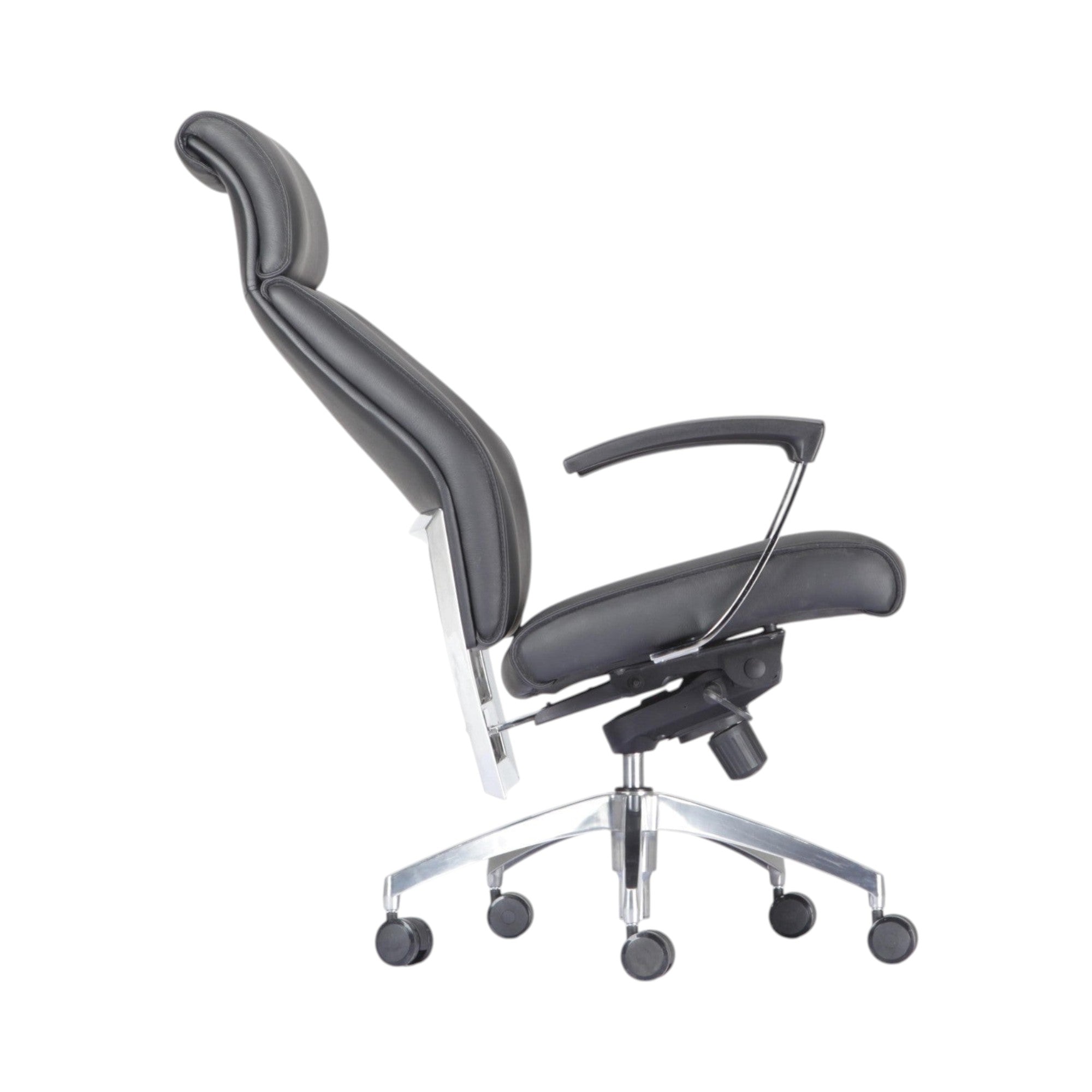 Xiaoyaozuo office chair black leather executive high back office chair with headrest and chrome accents.