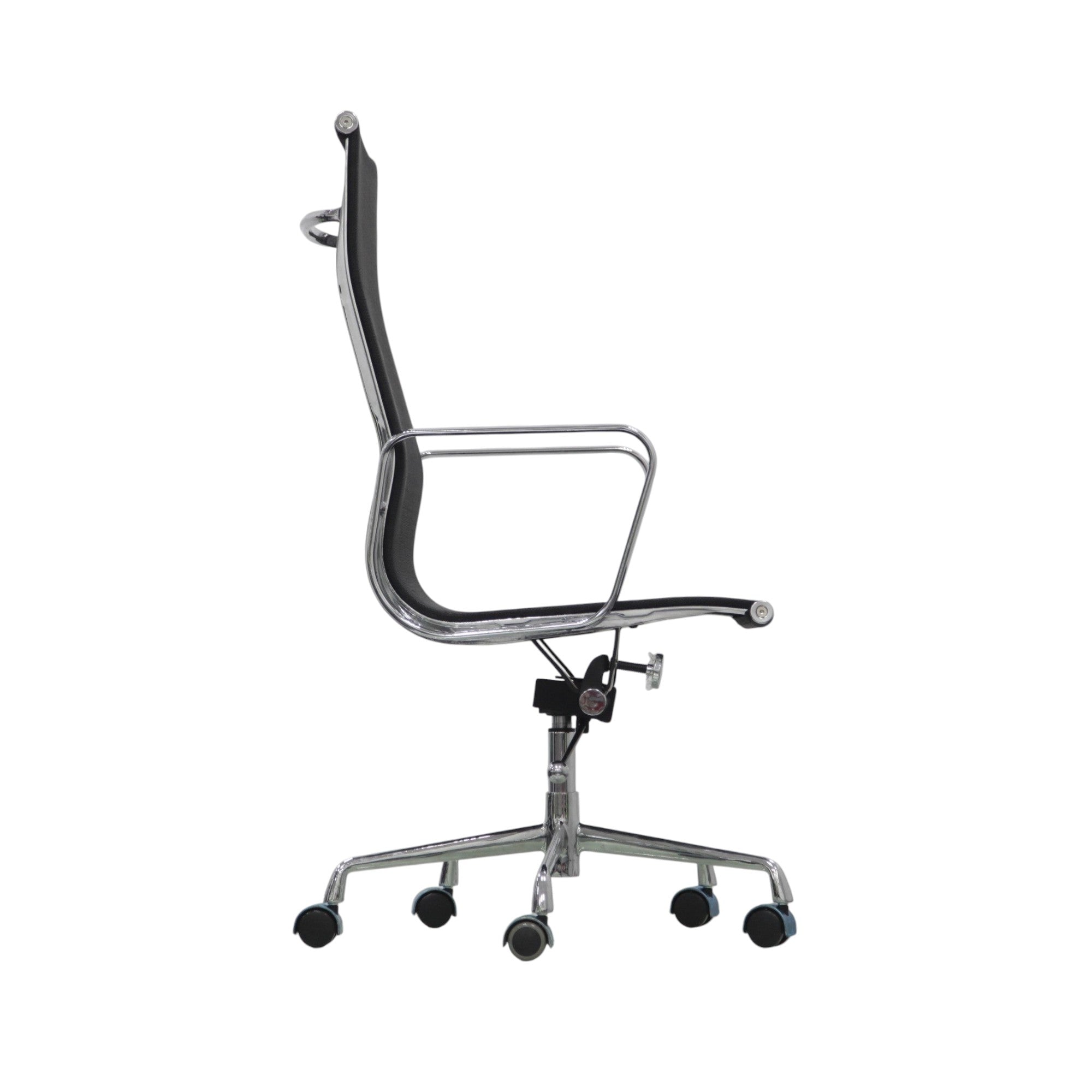 Xiaoyaozuo office chair: modern black mesh high-back ergonomic office chair with polished chrome frame and casters.