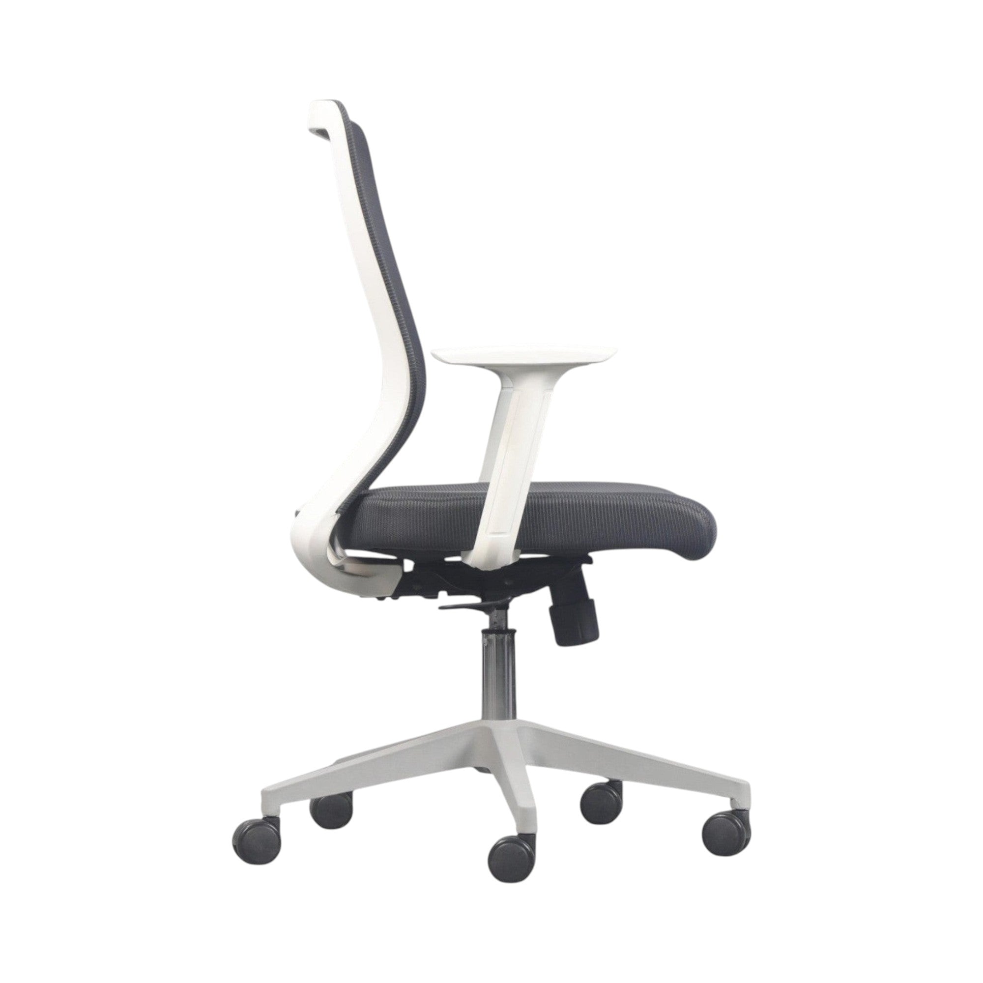 Xiaoyaozuo office chair: Black mesh ergonomic office chair with white frame and padded seat, adjustable height, on casters.