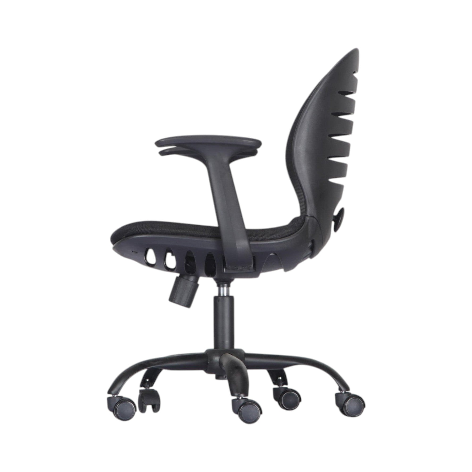 Xiaoyaozuo office chair black ergonomic mesh back office chair with adjustable armrests and casters.