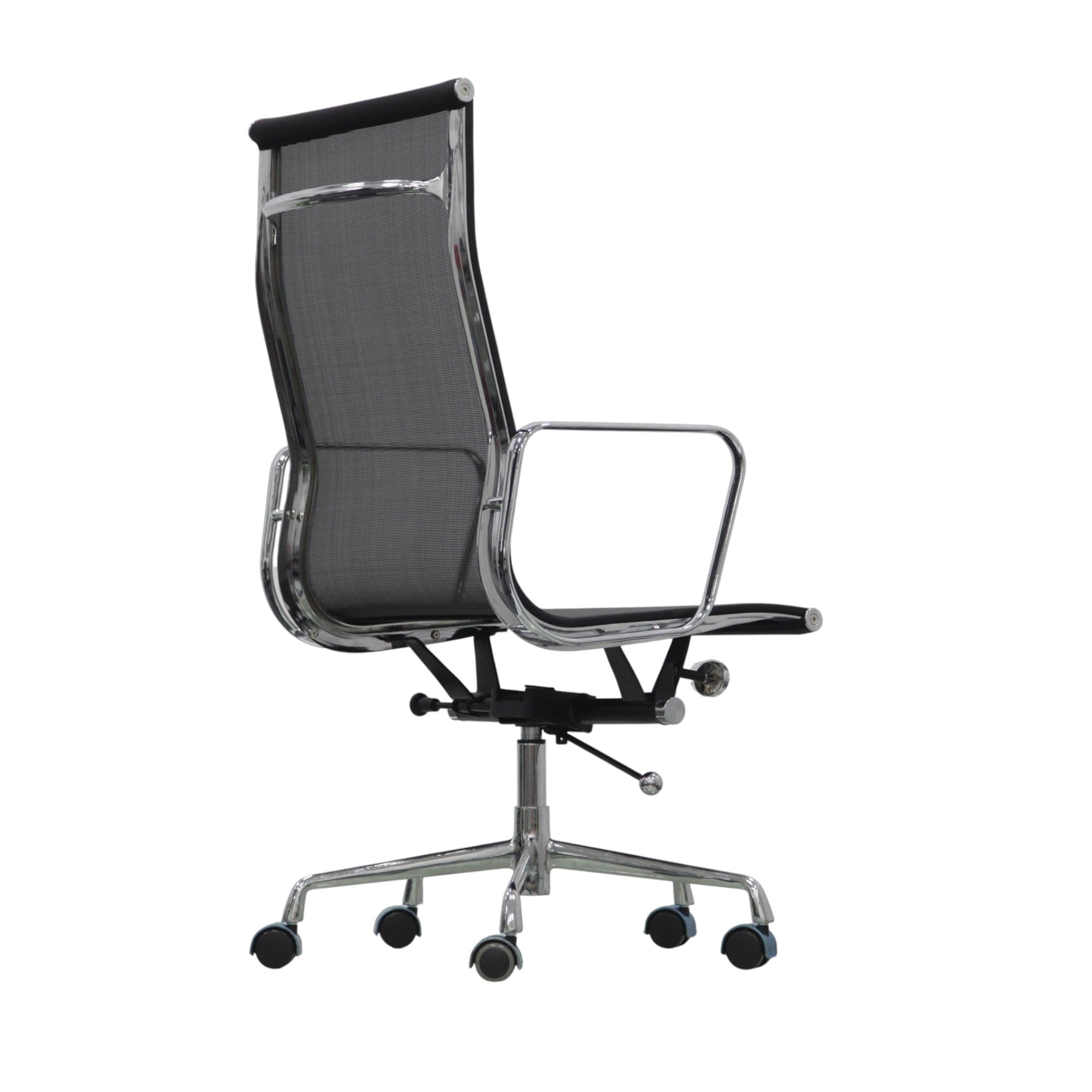 Xiaoyaozuo office chair: modern black mesh high-back ergonomic office chair with polished chrome frame and armrests.