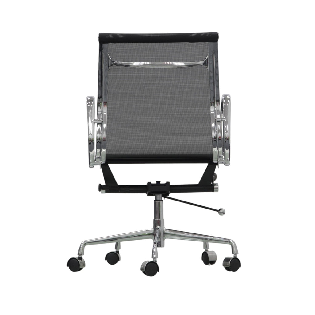 Xiaoyaozuo office chair black mesh back ergonomic office chair with polished chrome frame and casters