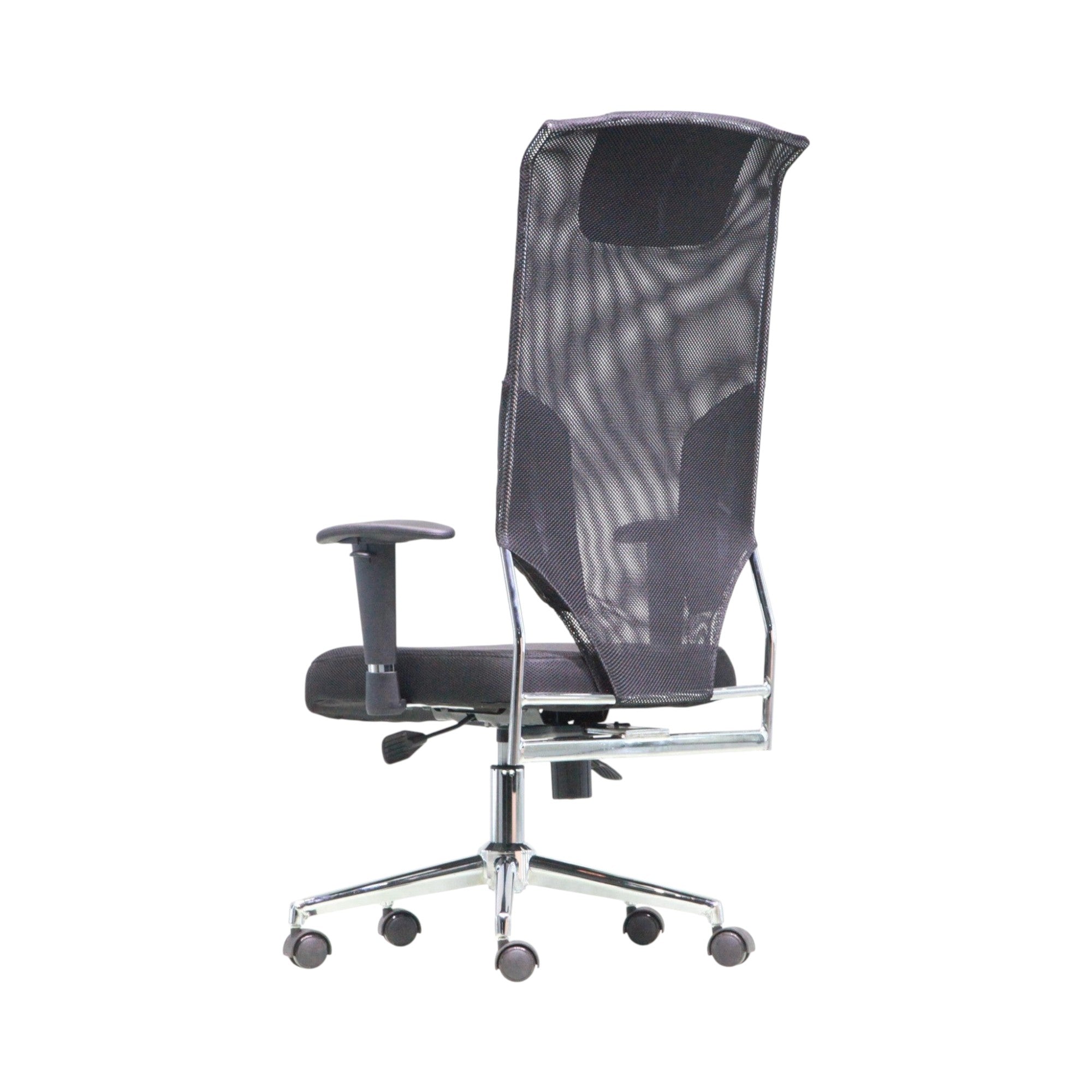 Xiaoyaozuo office chair black ergonomic mesh high back chair with adjustable armrests and lumbar support on casters.