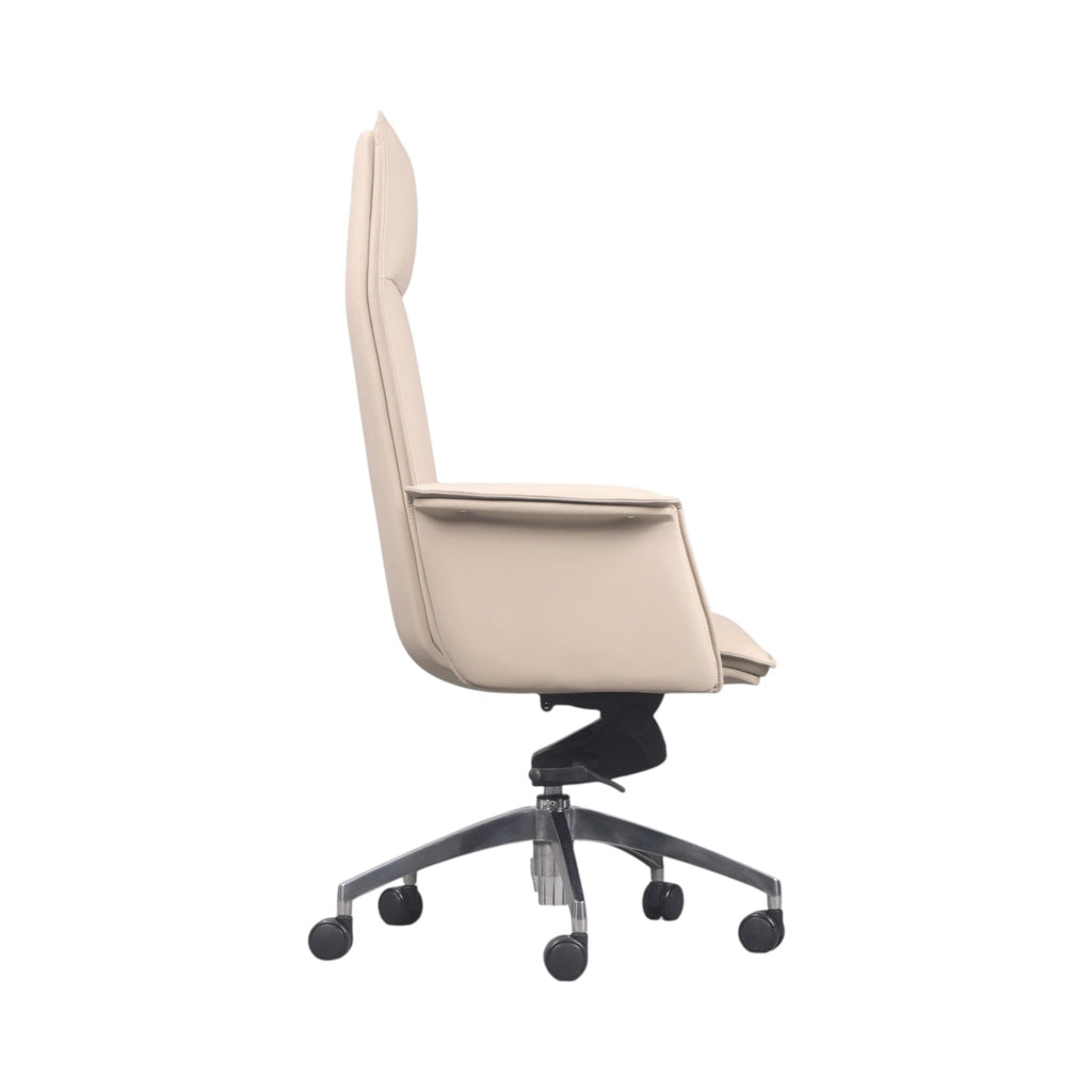 Xiaoyaozuo office chair cream faux leather executive high back office chair with chrome base and casters