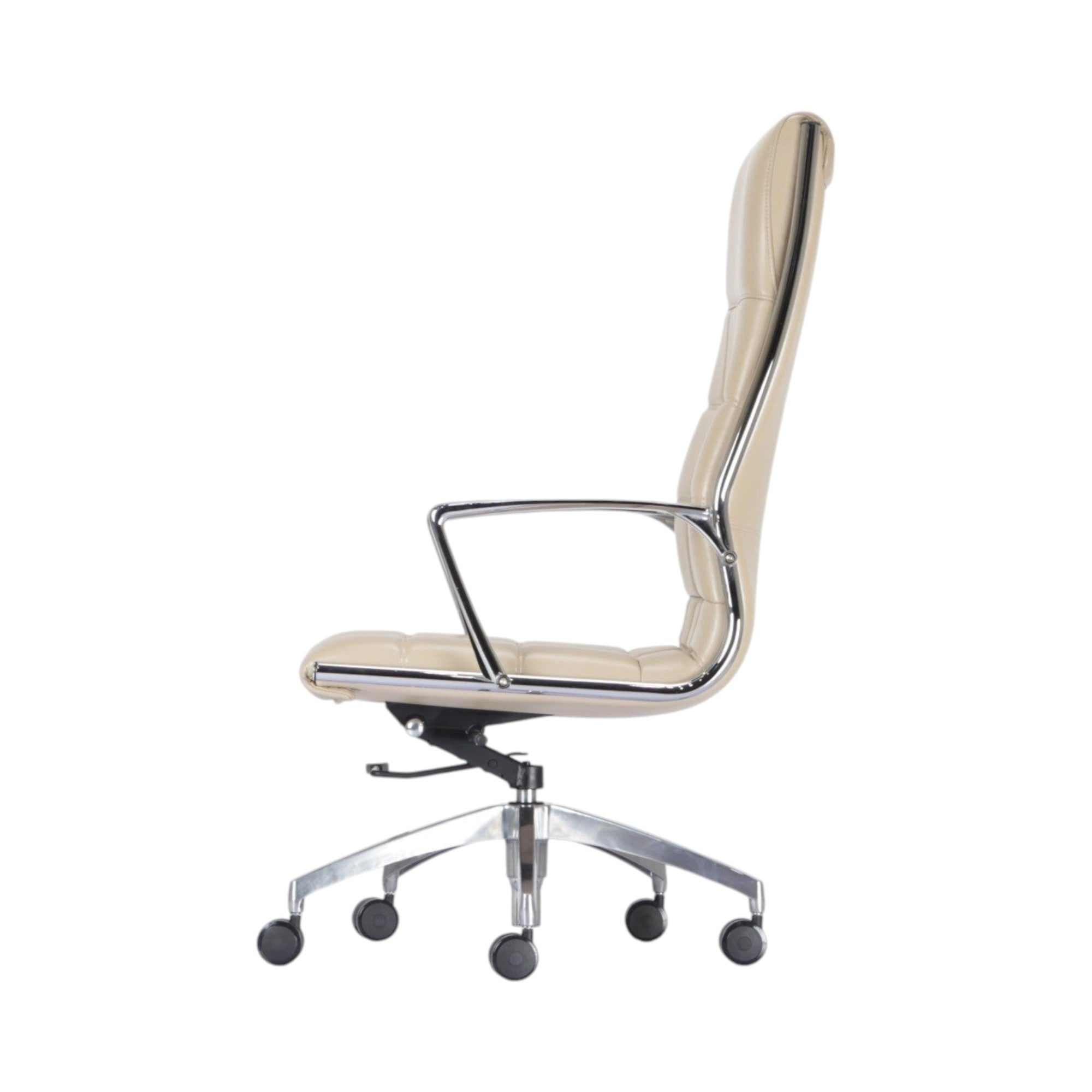 Xiaoyaozuo office chair executive high back chair in cream faux leather with quilted stitching and chrome base.