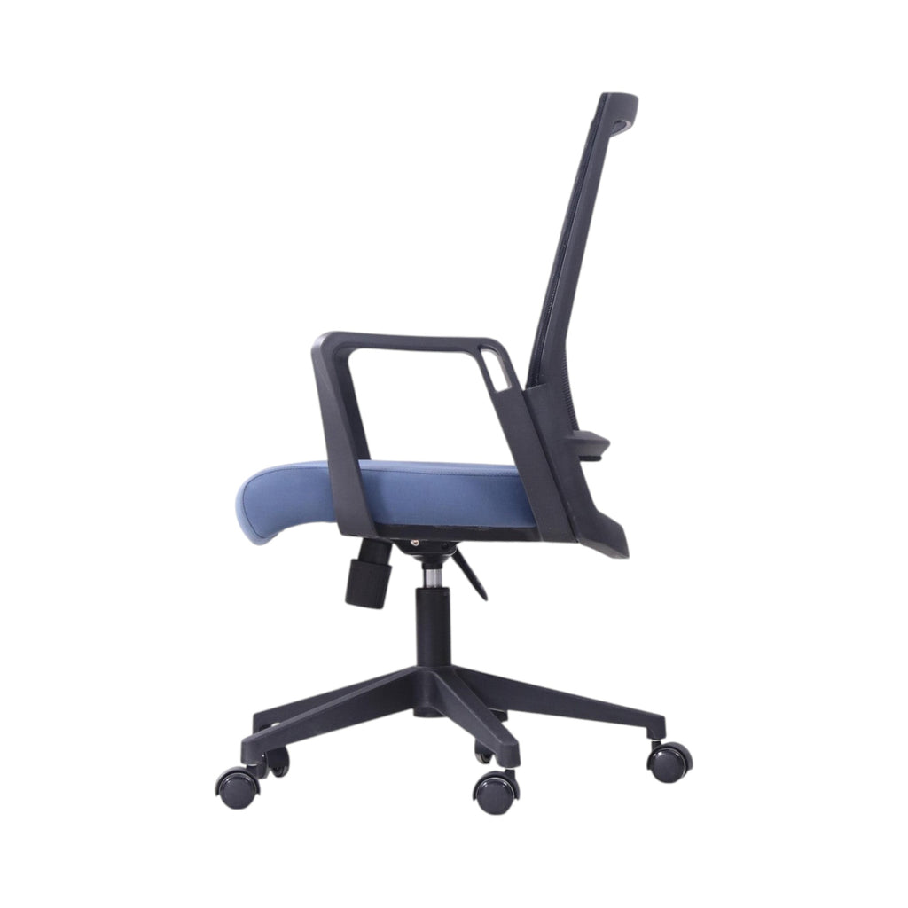 Xiaoyaozuo office chair: Ergonomic black mesh back office chair with blue padded seat and adjustable height. Modern design with smooth-rolling casters.