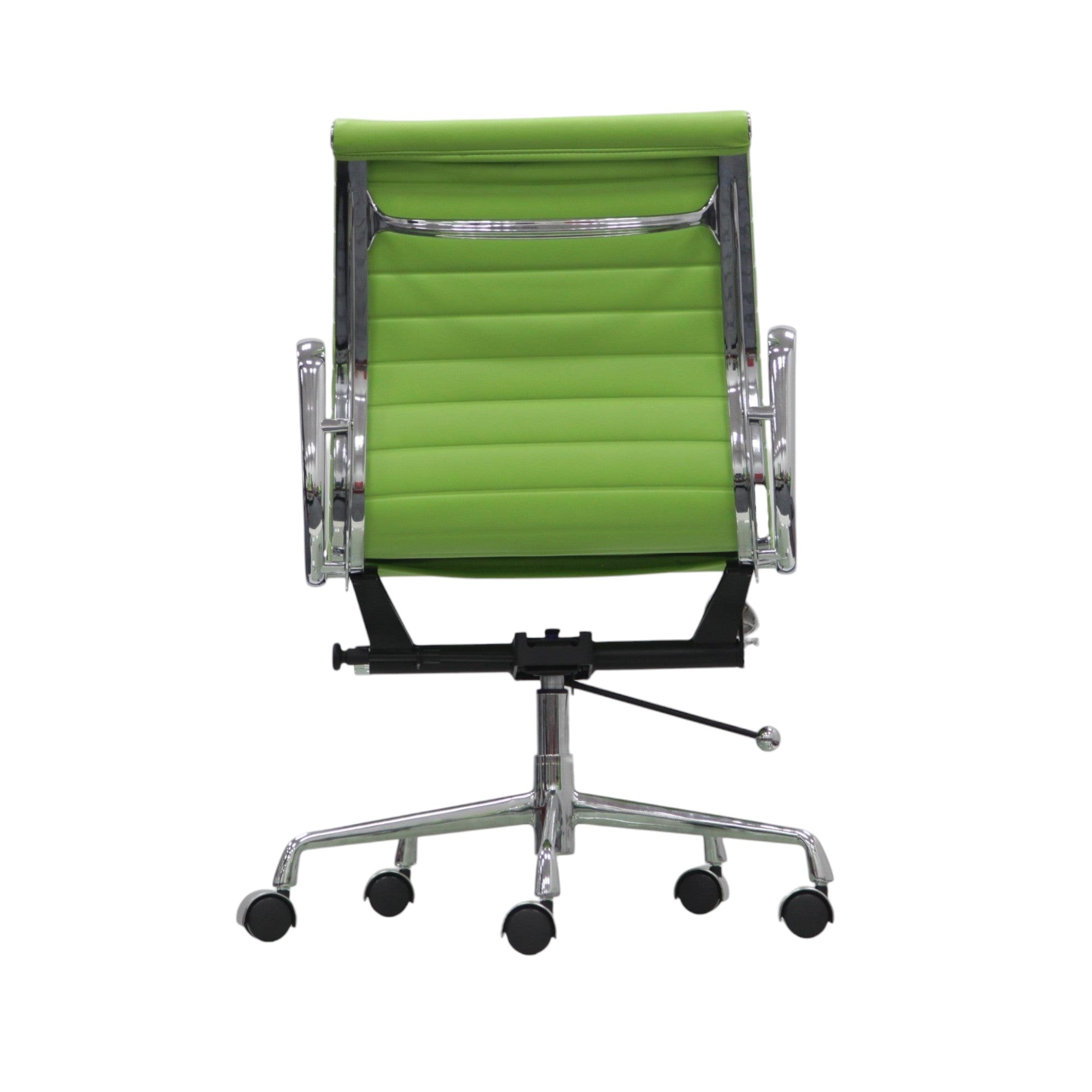 Xiaoyaozuo office chair green faux leather executive chair with chrome armrests and base, horizontal stitching, on casters.