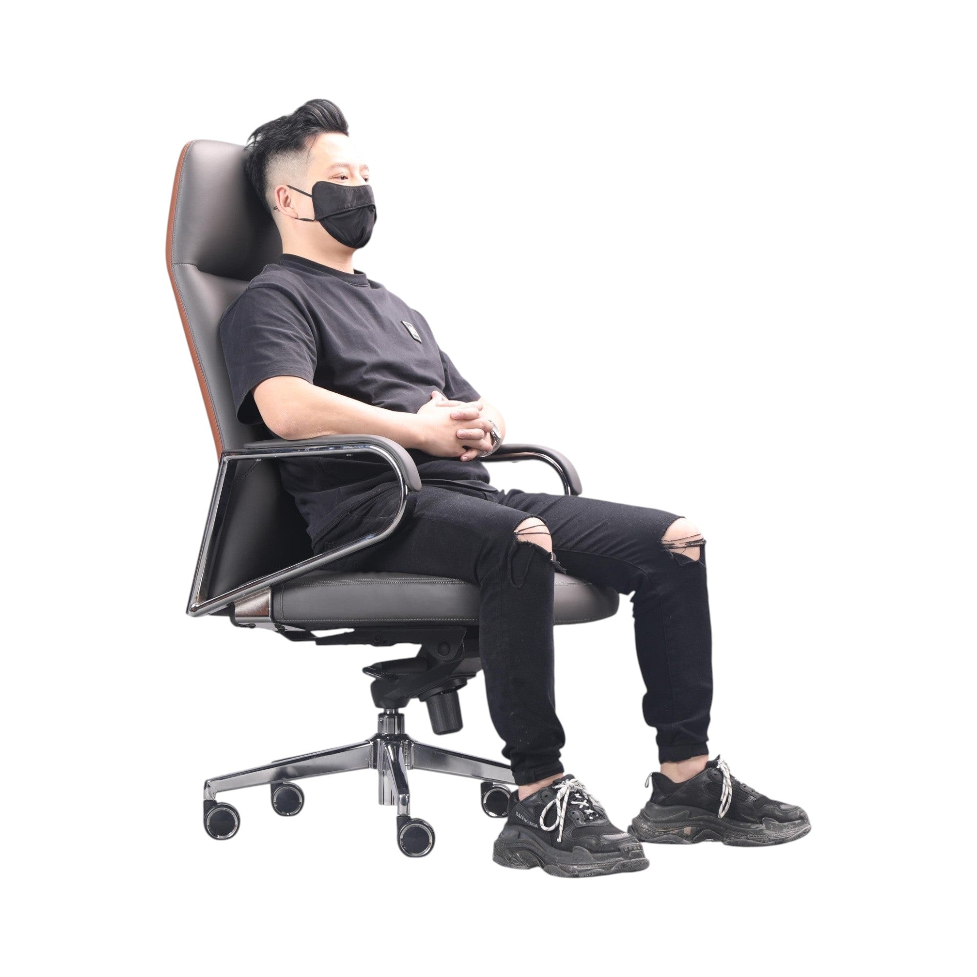 Xiaoyaozuo office chair executive high back chair in grey faux leather with chrome accents, shown with a man sitting.