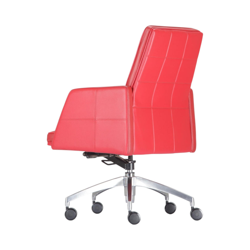 Xiaoyaozuo office chair red executive tufted chair with plush cushioning and smooth-rolling casters.