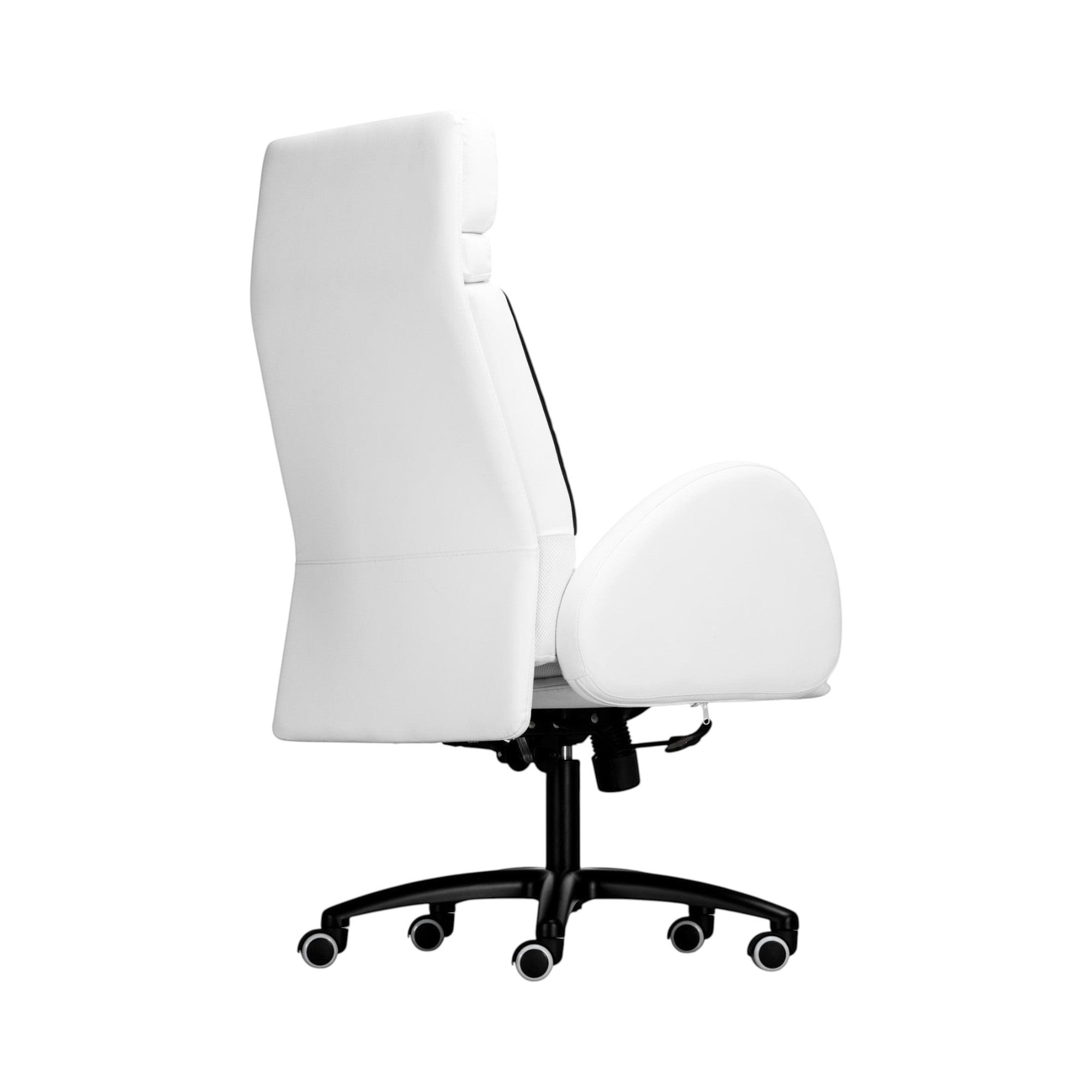 Xiaoyaozuo office chair: White and black ergonomic high back office chair with plush cushioning and adjustable height.