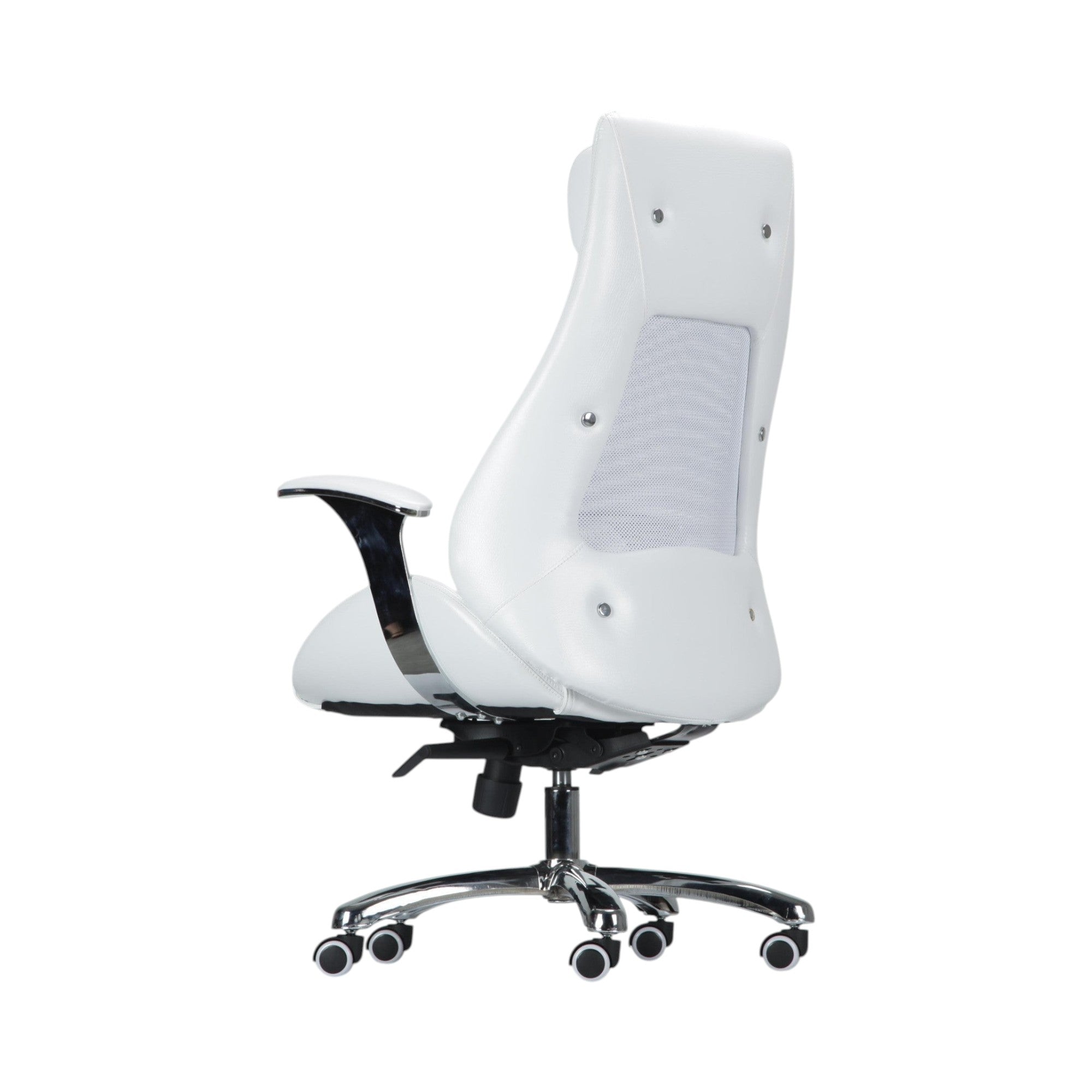 Xiaoyaozuo office chair: White ergonomic executive chair with faux leather and breathable mesh back, padded headrest, and adjustable armrests.