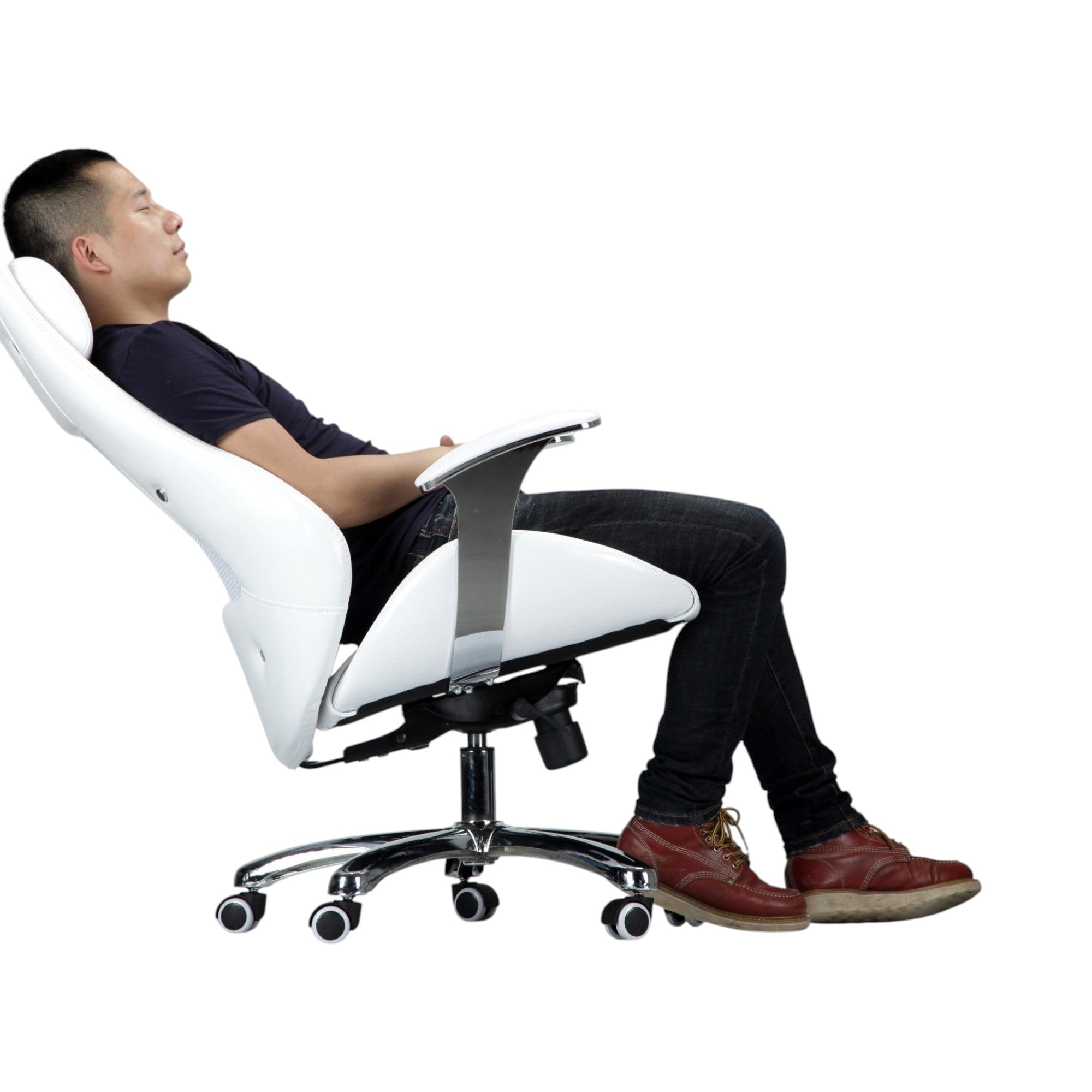 Xiaoyaozuo office chair: White ergonomic faux leather executive chair with mesh back, headrest, and adjustable armrests, reclined with a man resting.