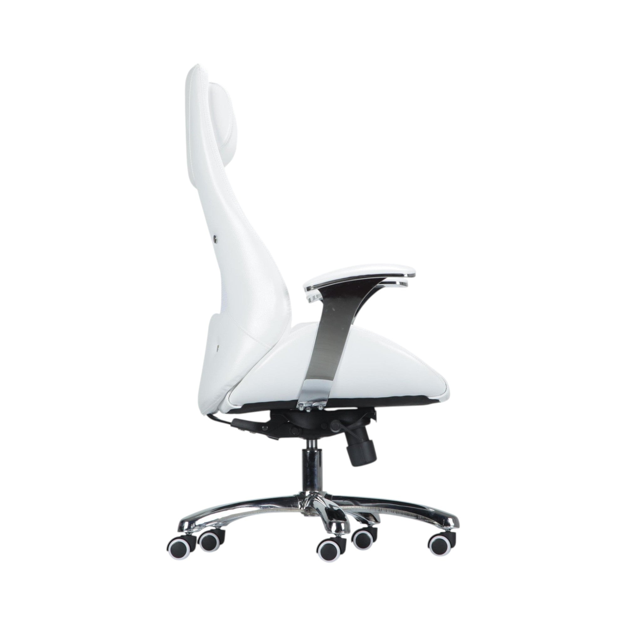 Xiaoyaozuo office chair: white ergonomic executive chair with faux leather and mesh, high back, padded headrest, adjustable arms, and casters.