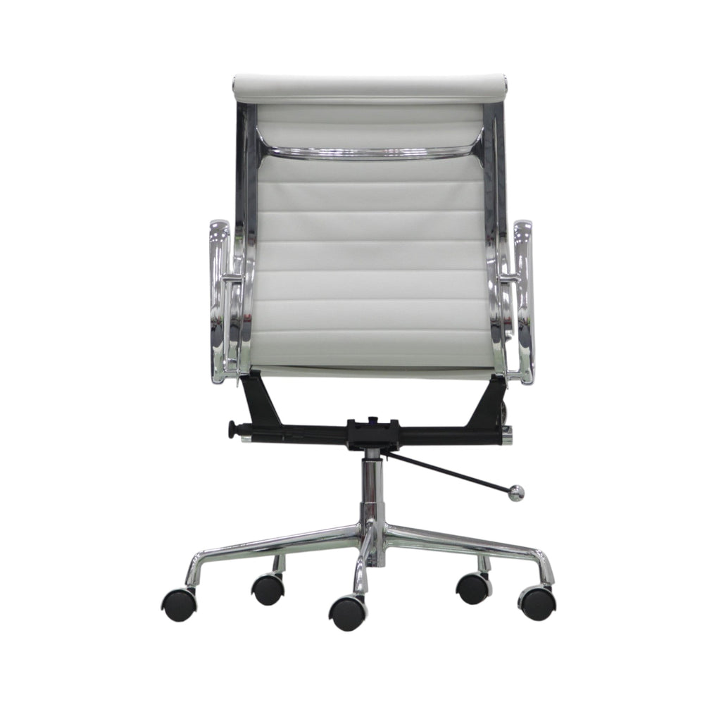 Xiaoyaozuo office chair white faux leather executive chair with chrome armrests and base with casters