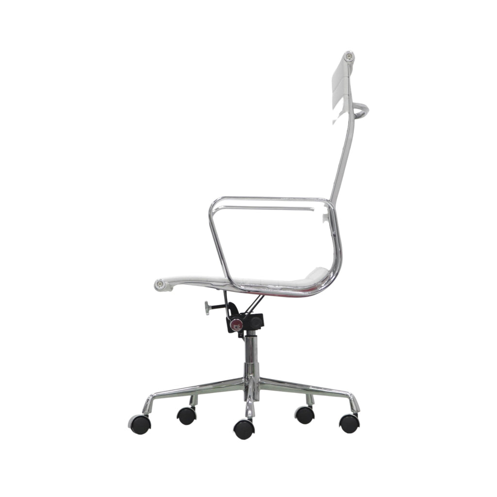 Xiaoyaozuo office chair: White faux leather executive chair with ribbed cushioning and polished chrome frame. High back design with armrests and five-wheel base.